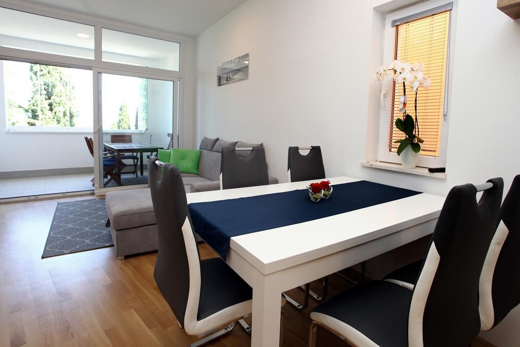 San Simon Sea View Apartment Ll Ізола Екстер'єр фото
